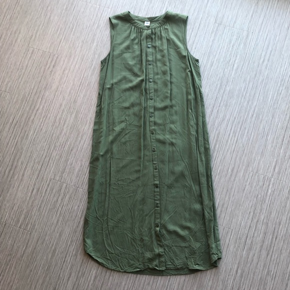 🌟 SALE: GREEN MIDI SLEEVELESS DRESS - Picture 1 of 4